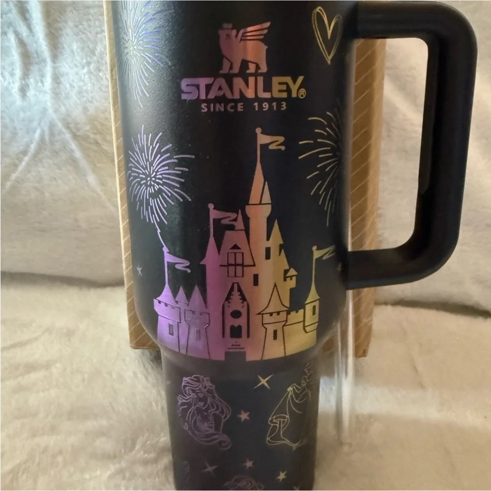 Stanley Disney 40 oz. Black Iridescent Oil Slick Castle and Friends Tumbler - Picture 2 of 13